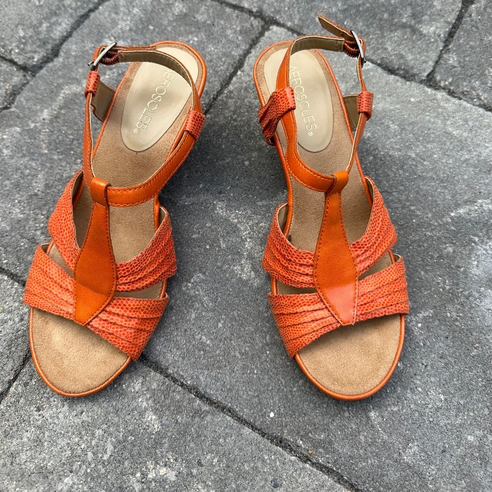 AEROSOLES SUMMER SANDALS SIZE 6.5